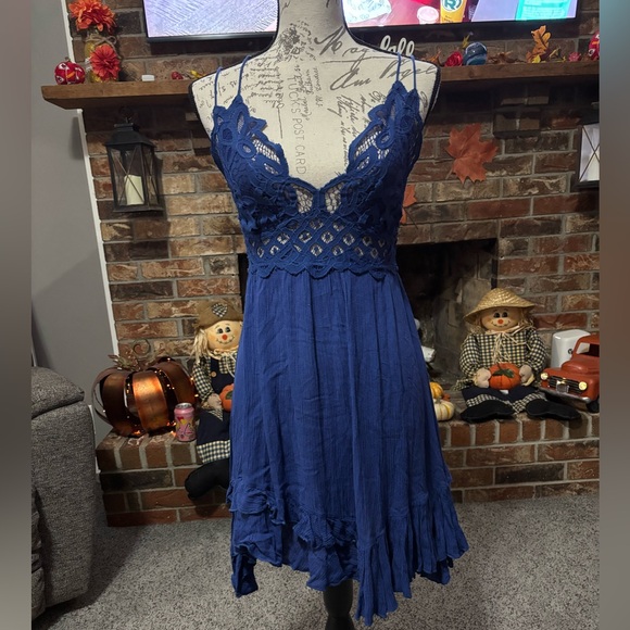 Fp One Dresses & Skirts - FP Chic Asymmetrical Blue Lace Dress